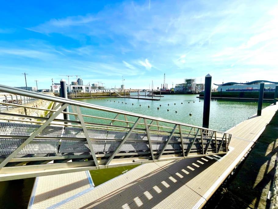 Ostend Chic, Luxe Loftstijl In Oostende Kültér fotó