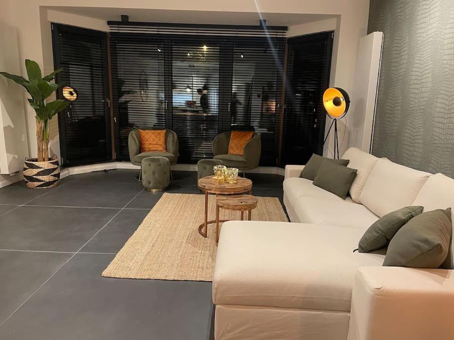 Ostend Chic, Luxe Loftstijl In Oostende Kültér fotó